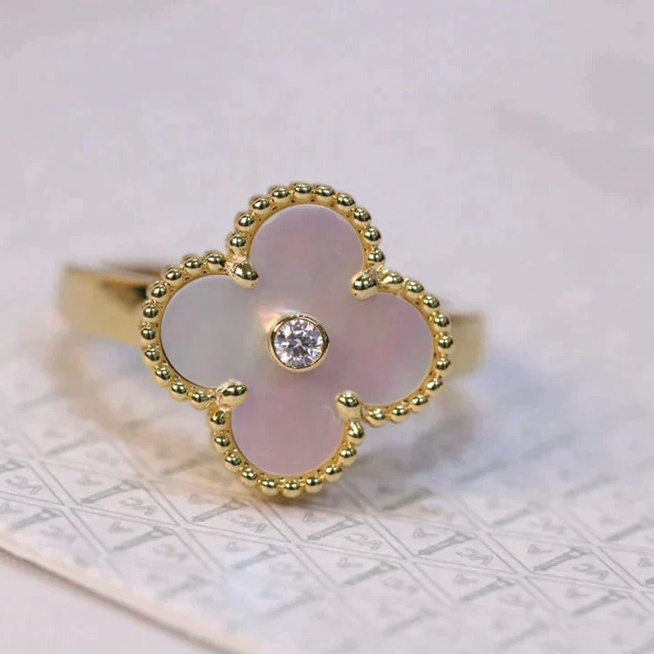 ¡®Glow Jewelry¡¯CLOVER PINK MOP RING GOLD DIAMOND