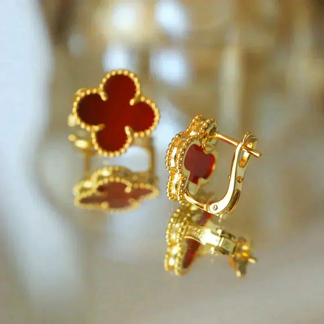 ¡®Glow Jewelry¡¯CLOVER MEDIUM 1 MOTIFS CARNELIAN EARRINGS