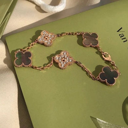 [Glow Jewelry]New CLOVER 5 MOTIF GRAY MOP BRACELET COLLECTION