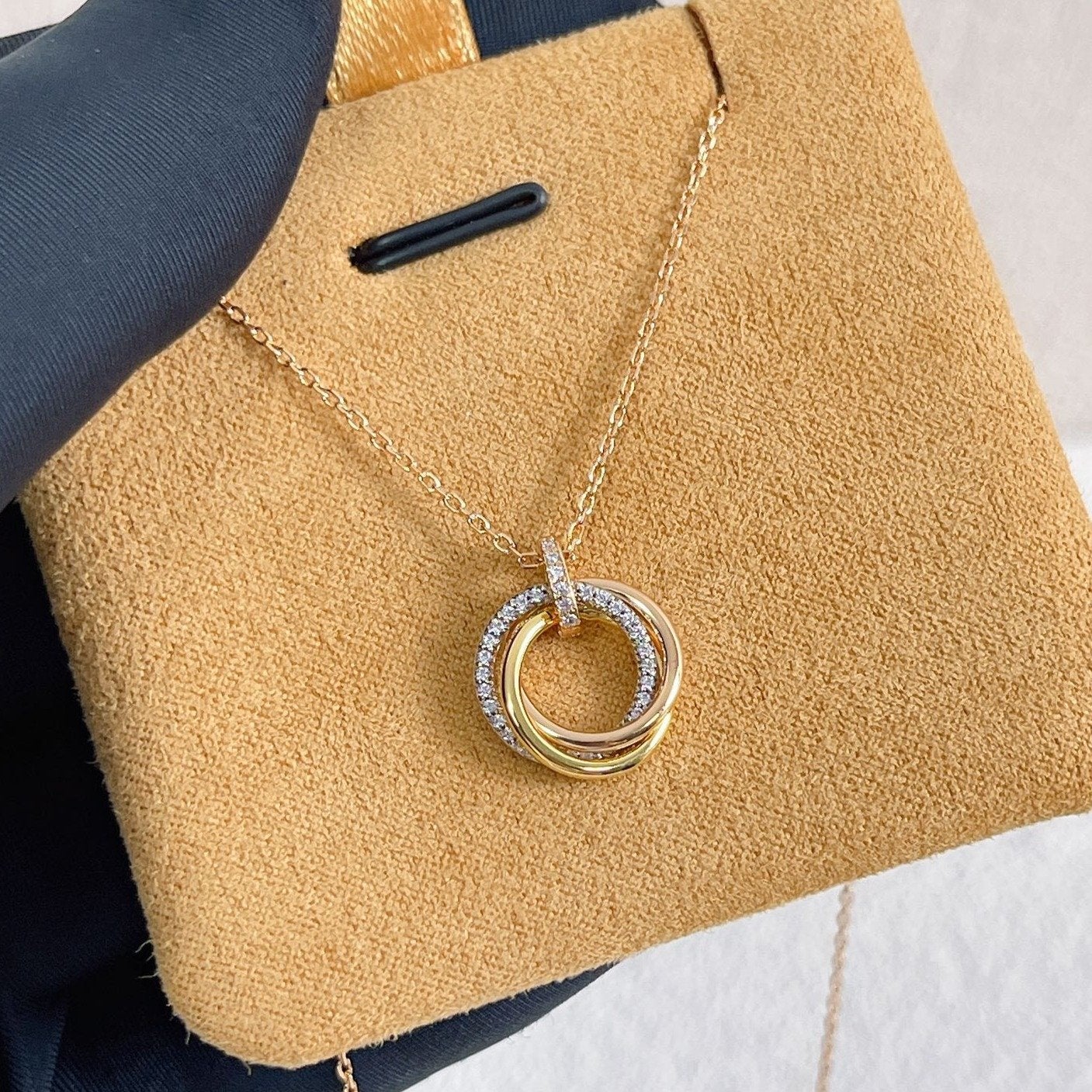 [Glow Jewelry]TRINITY NECKLACE SILVER GOLD PINK GOLD DIAMONDS
