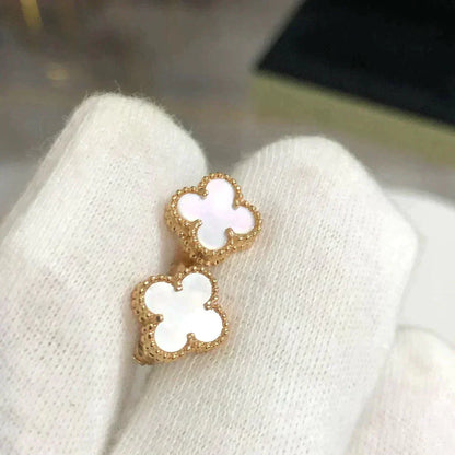 ¡®Glow Jewelry¡¯CLOVER MINI 9.5MM WHITE MOP EARRINGS