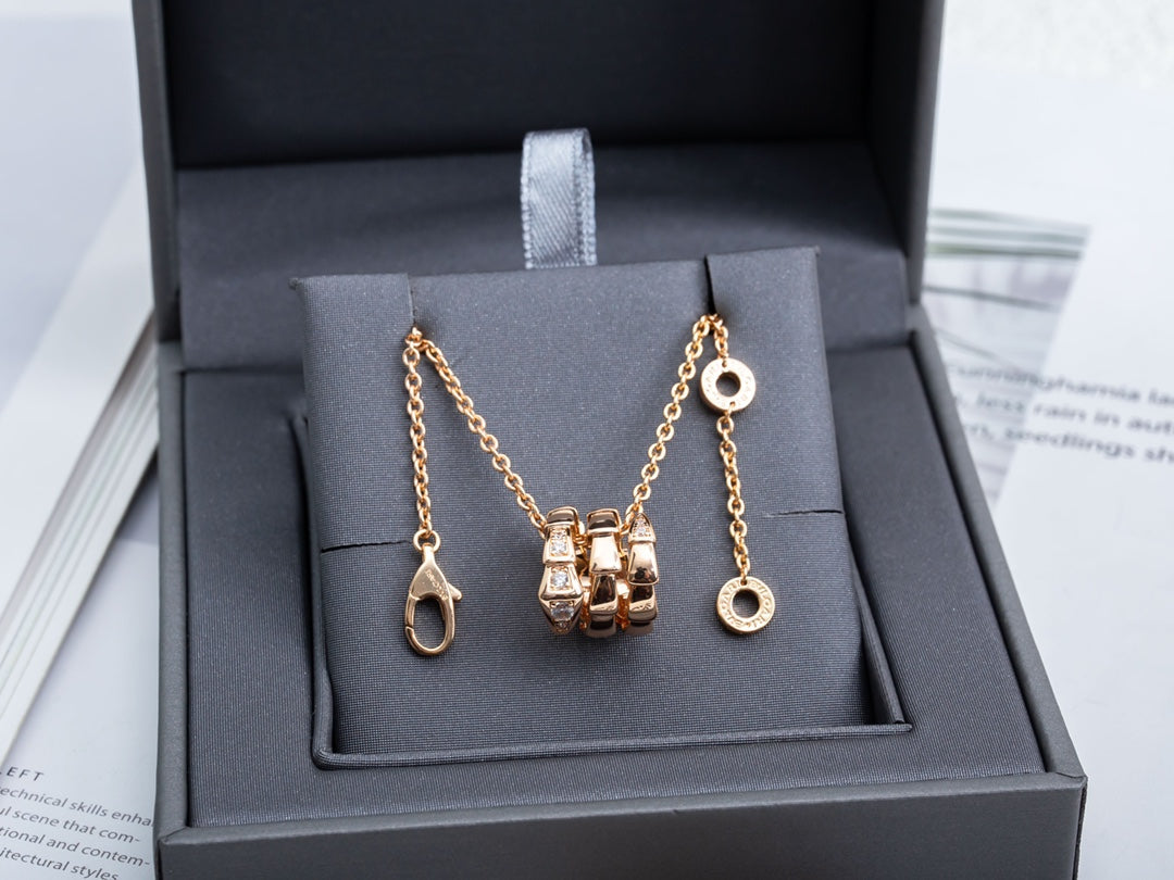 [Glow Jewelry]SERPENTI PINK GOLD NECKLACE DIAMOND