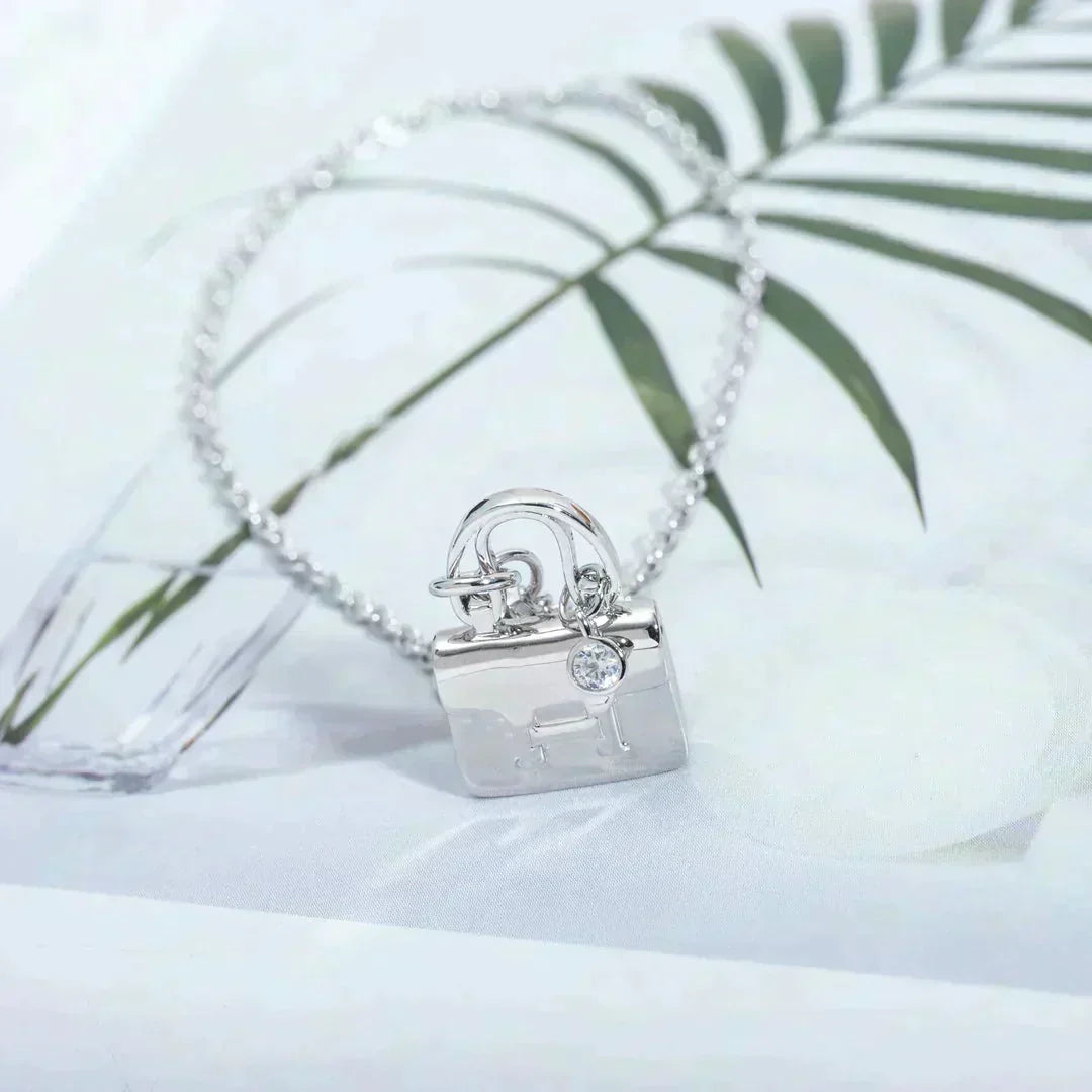 [Glow Jewelry]AMULETTE PEDANT SILVER NECKLACE