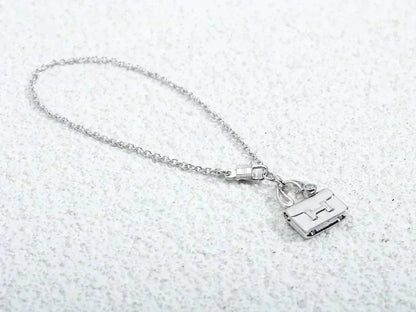 ¡®Glow Jewelry¡¯AMULETTE PEDANT SILVER NECKLACE