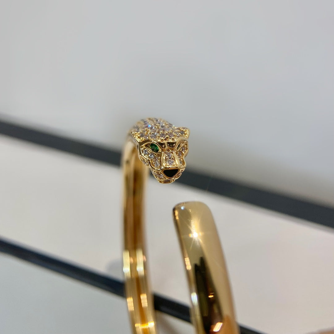 ¡®Glow Jewelry¡¯PANTHERE GOLD DIAMOND OPEN BRACELET