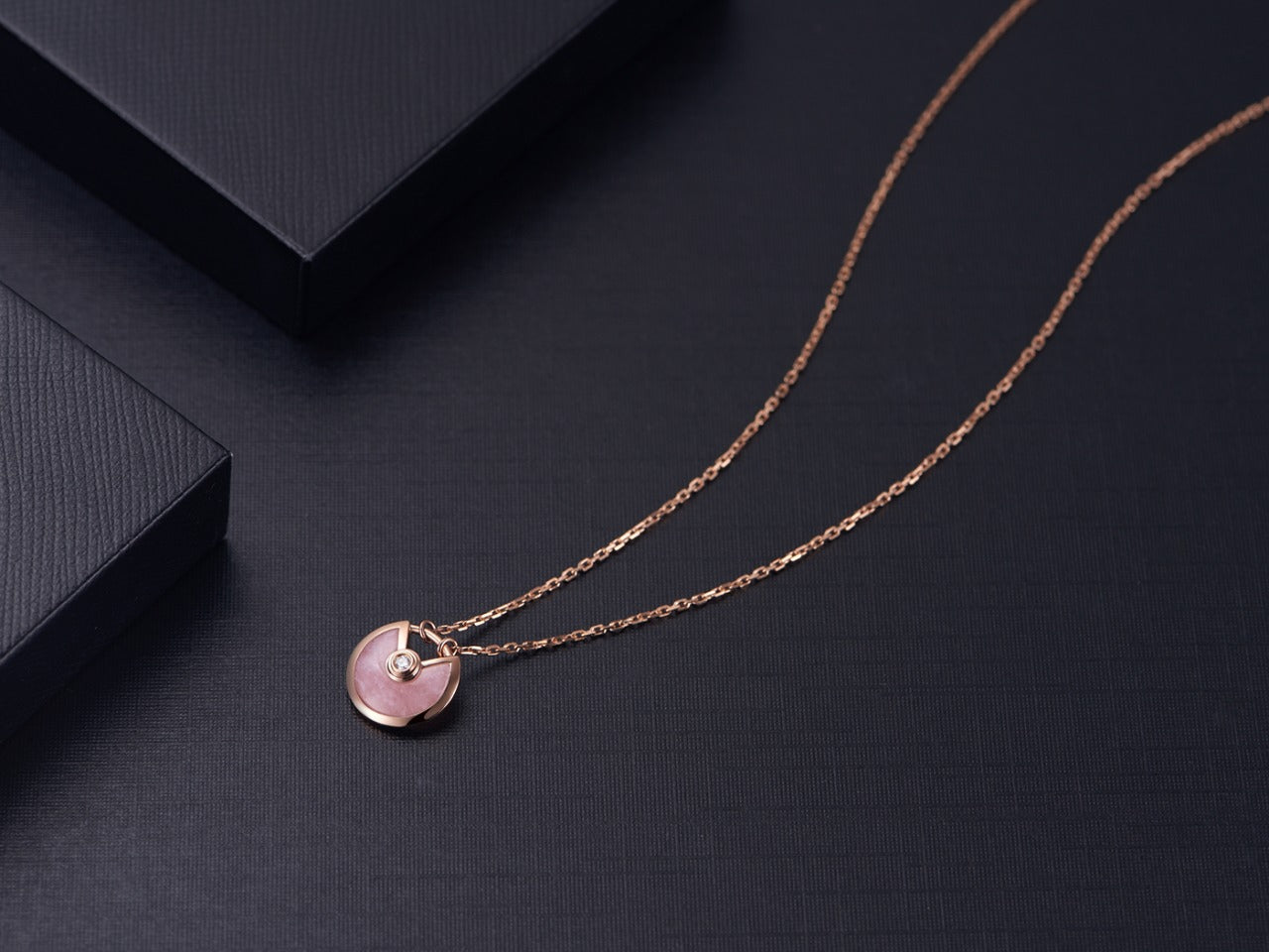 ¡®Glow Jewelry¡¯AMULETTE ROSE GOLD PINK MOP NECKLACE