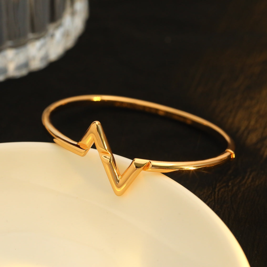 ¡®Glow Jewelry¡¯VOLTE UPSITE DOWN BRACELET