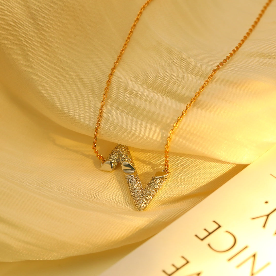 [Glow Jewelry]VOLT SILVER DIAMOND PEDANT NECKLACE
