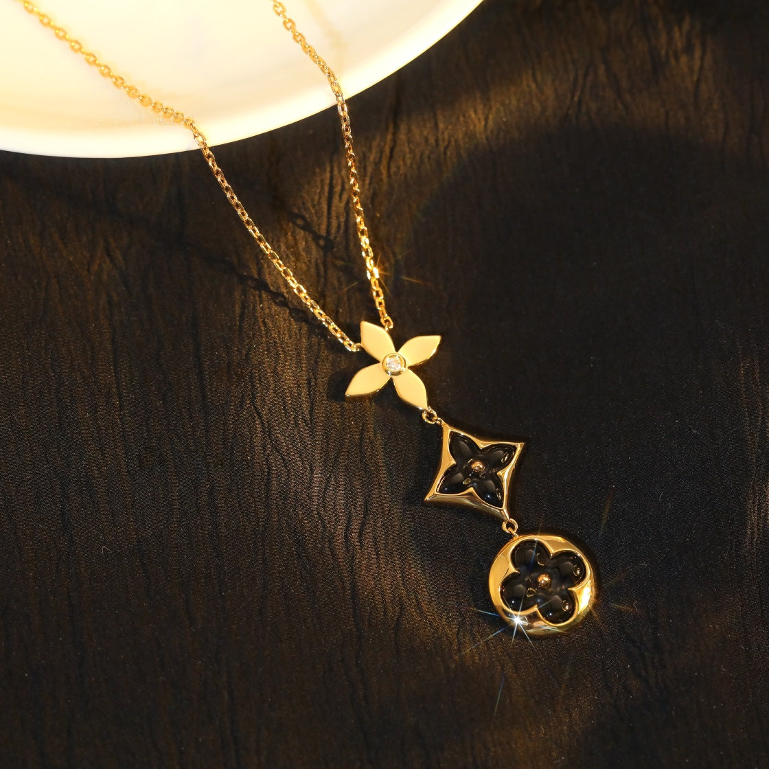 ¡®Glow Jewelry¡¯STAR AND SUN ONYX PINK GOLD NECKLACE