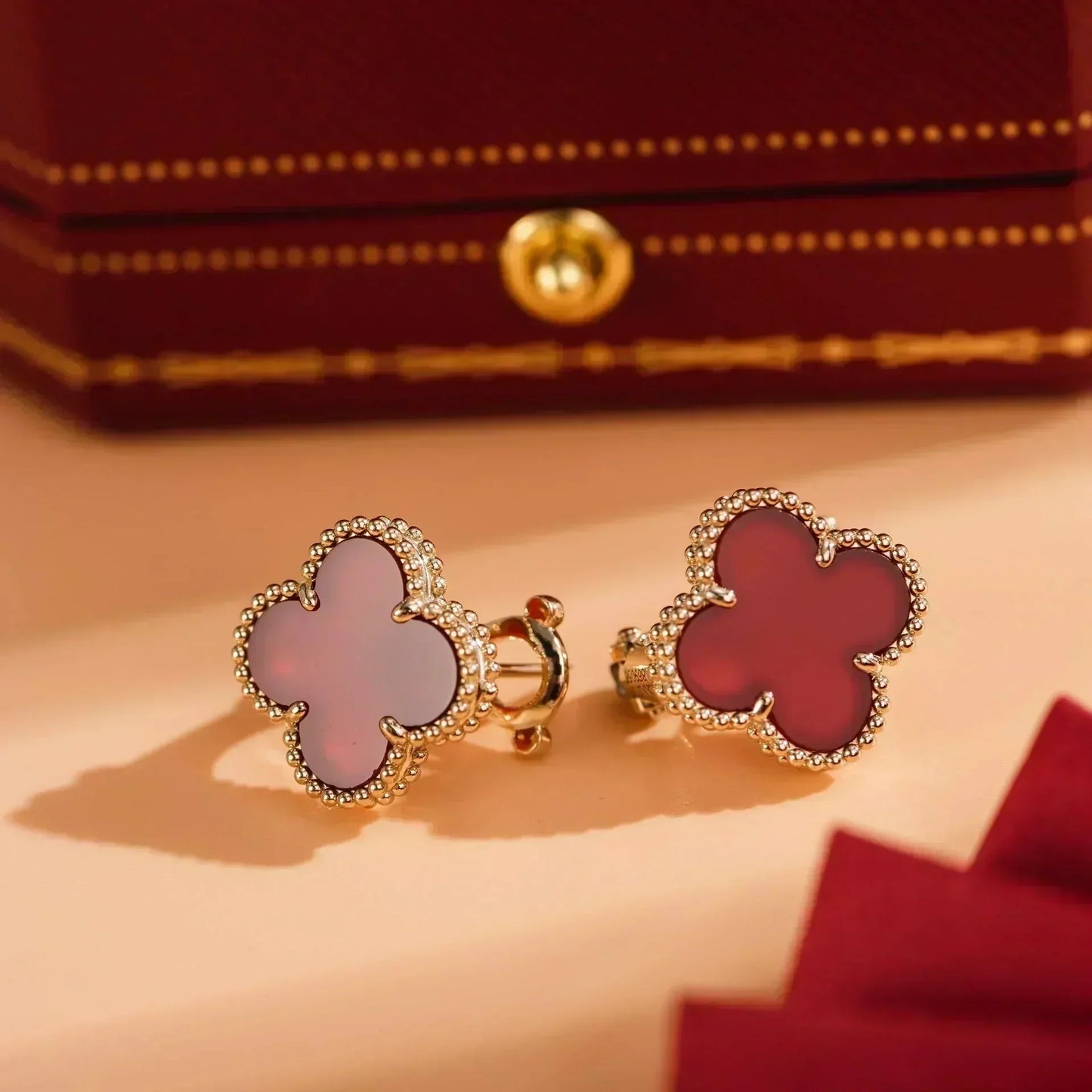 ¡®Glow Jewelry¡¯CLOVER MEDIUM 1 MOTIFS CARNELIAN  EARRINGS
