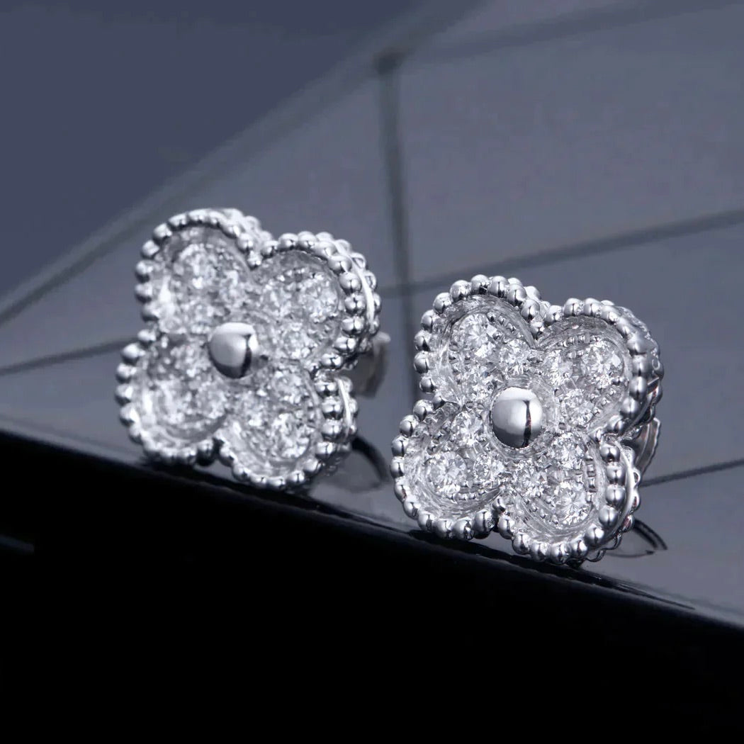 ¡®Glow Jewelry¡¯CLOVER 1 MOTIFS DIAMOND STUD EARRINGS SILVER