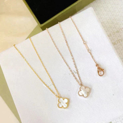 [Glow Jewelry]CLOVER MINI 9.5MM WHITE MOTHER-OF-PEARL NECKLACE