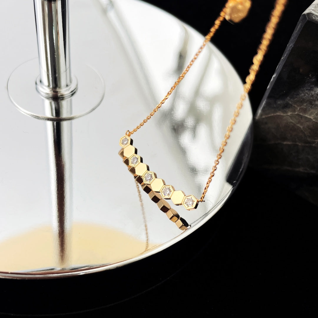 ¡®Glow Jewelry¡¯BEE MY LOVE DIAMOND NECKLACE