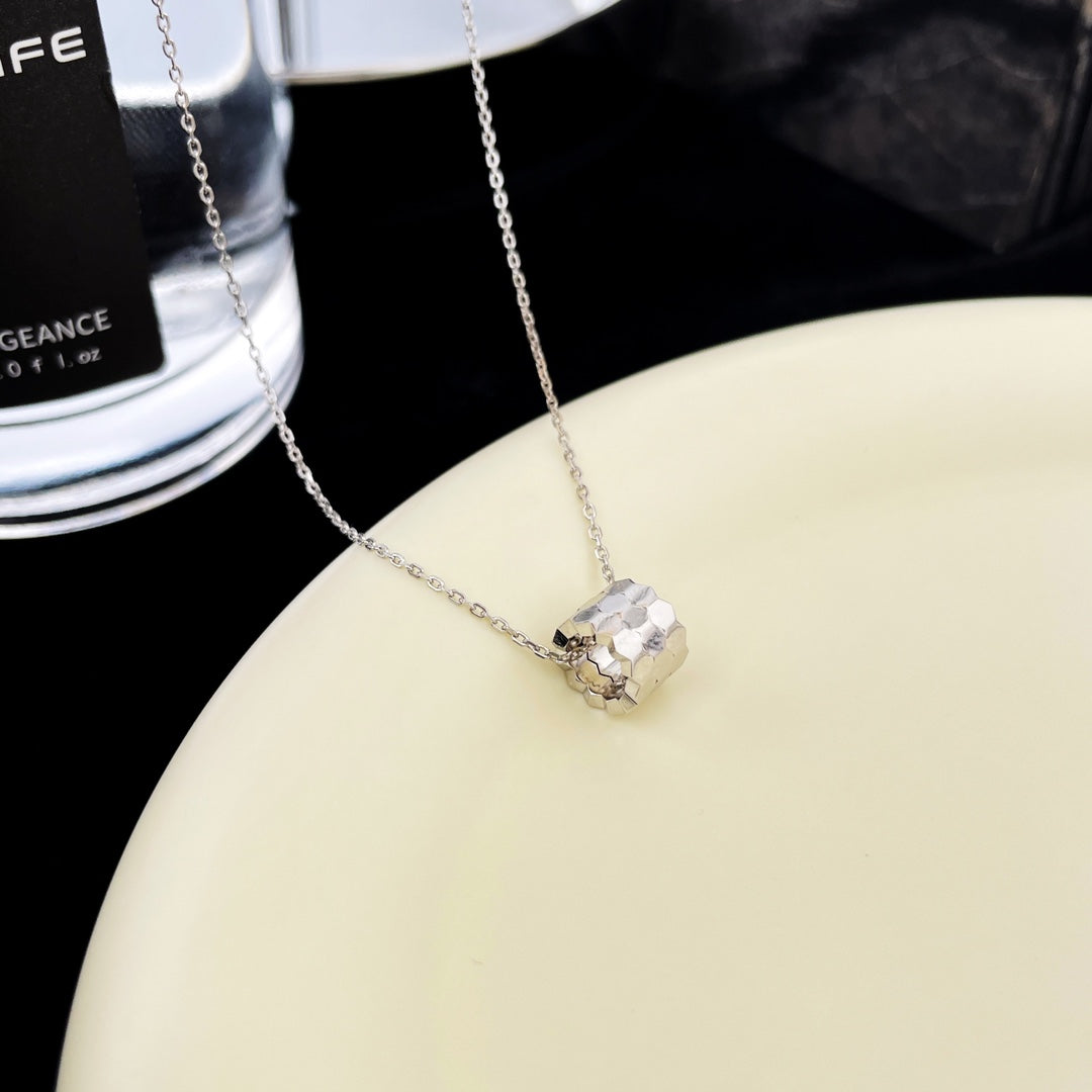 ¡®Glow Jewelry¡¯BEE MINI PEDANT DIAMOND NECKLACE