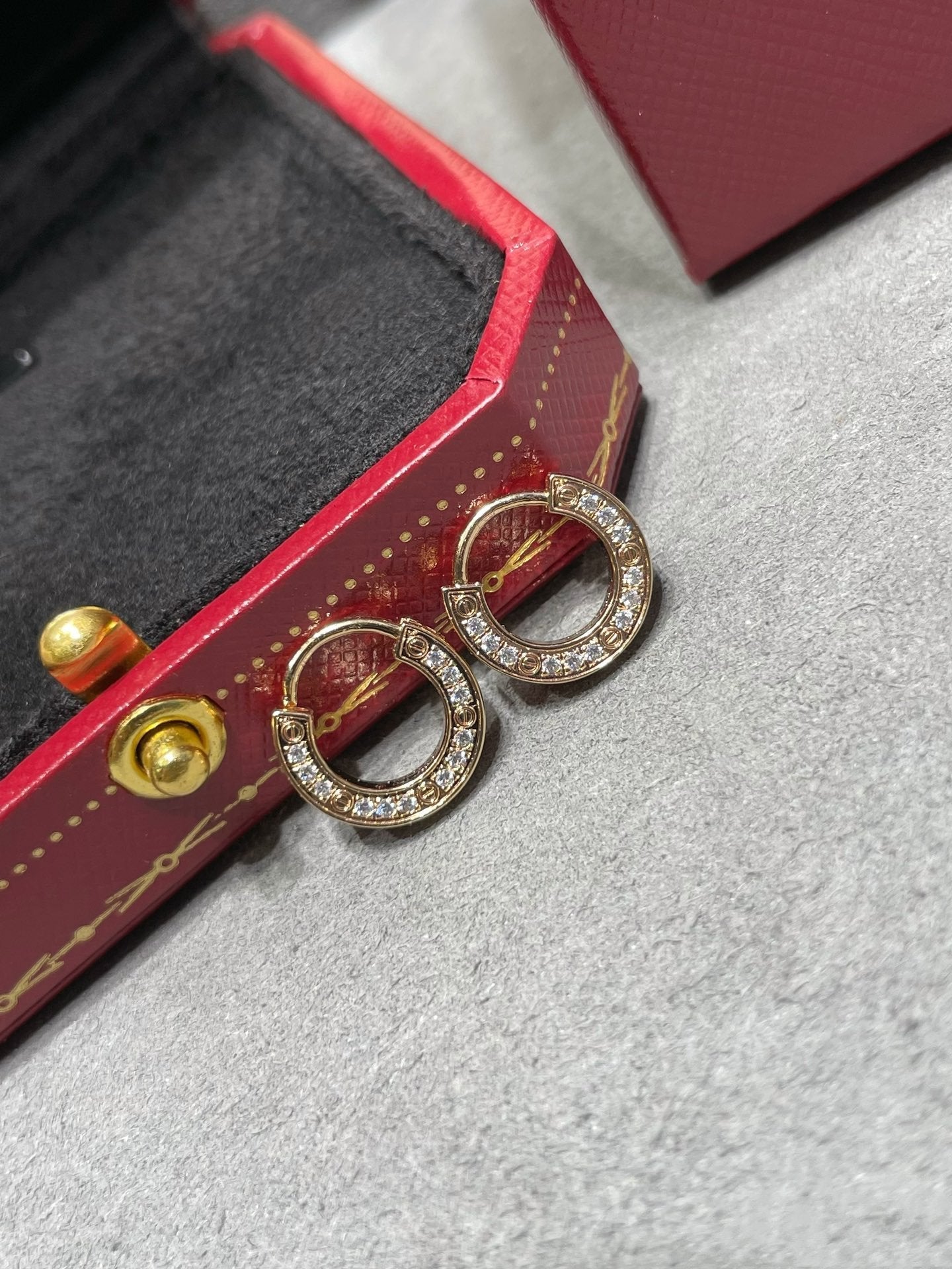 ¡®Glow Jewelry¡¯LOVE DIAMOND EARRINGS