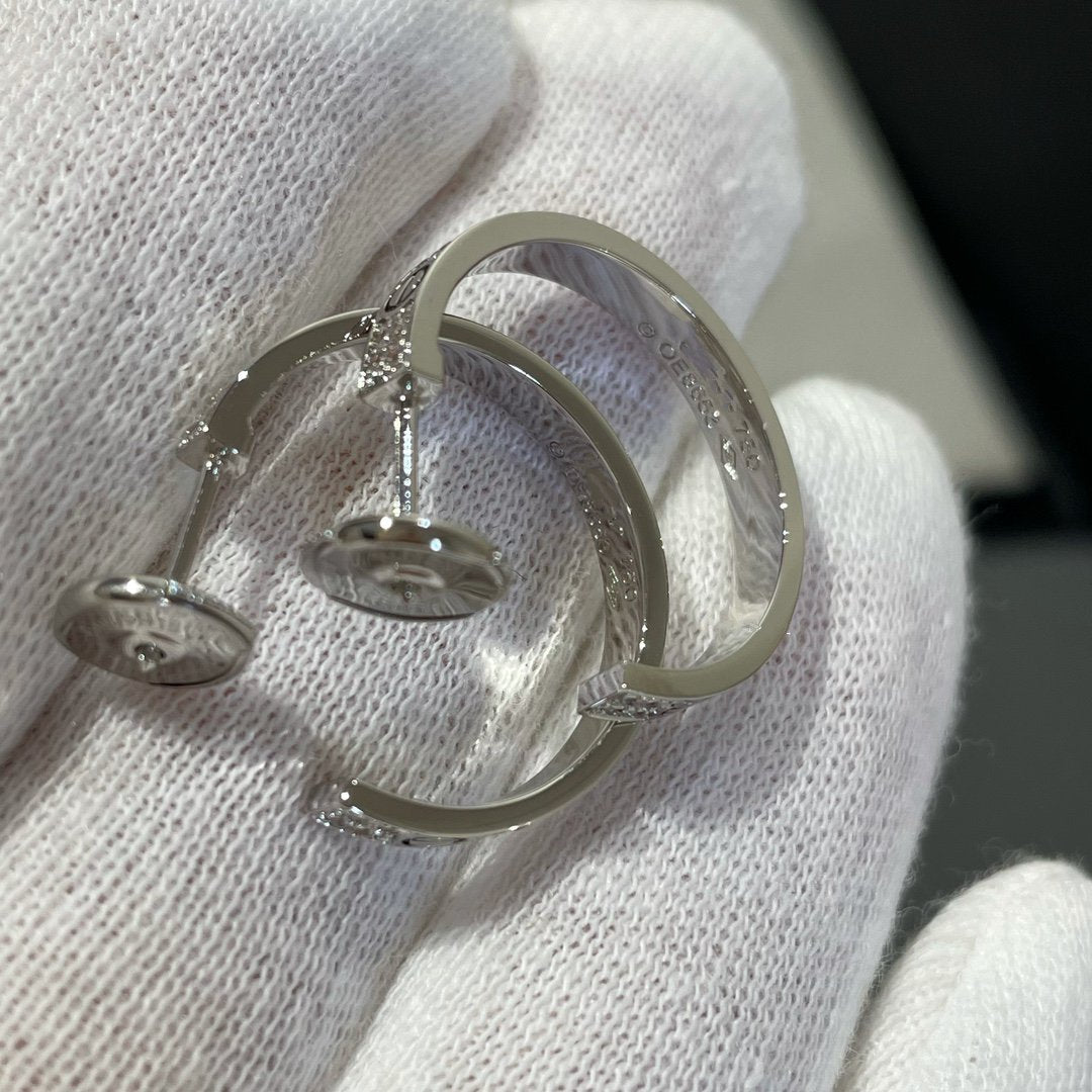 [Glow Jewelry]LOVE DIAMOND SILVER HOOP EARRINGS