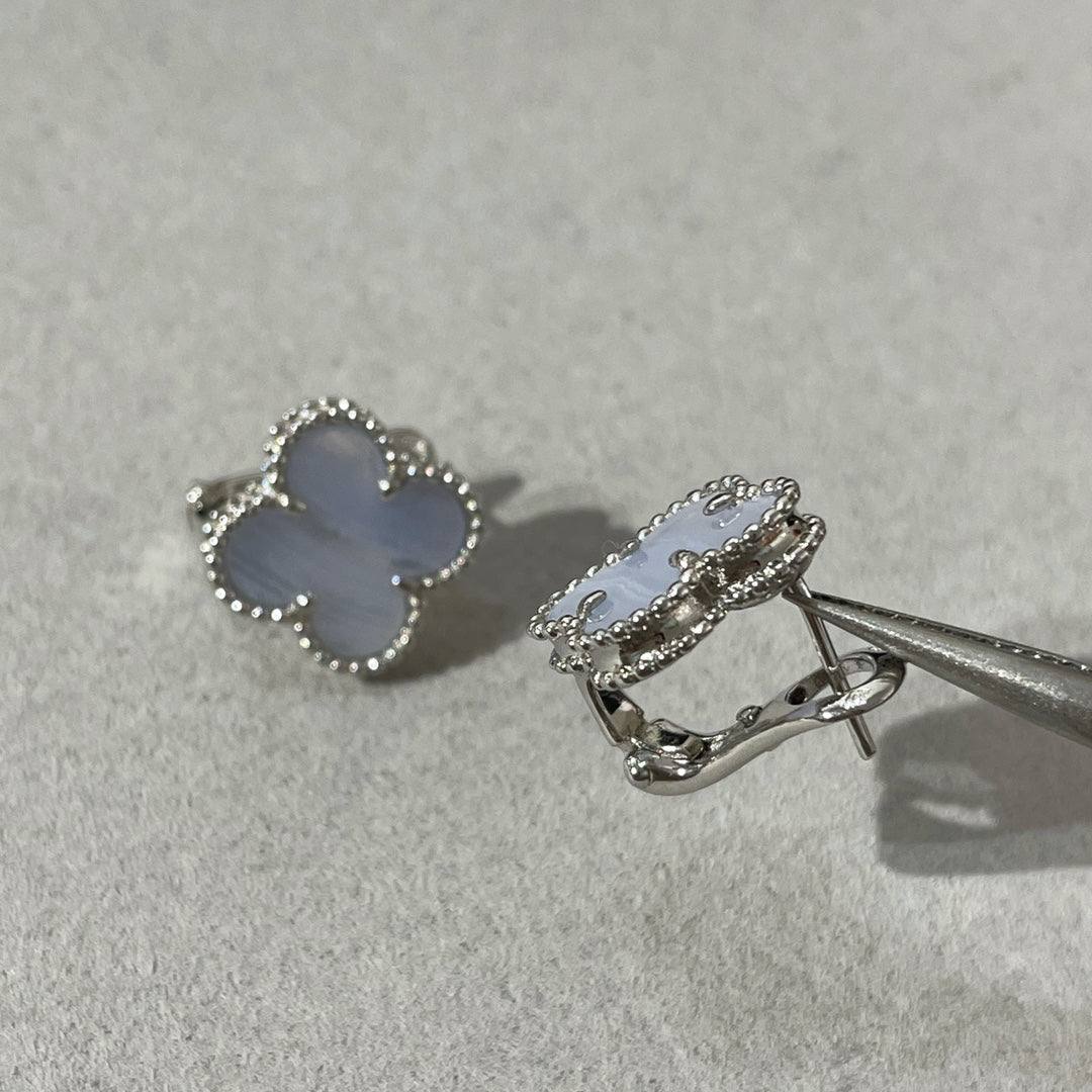 ¡®Glow Jewelry¡¯CLOVER CHALCEDONY SILVER STUD EARRINGS