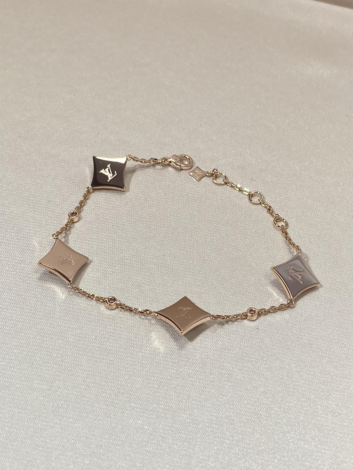 ¡®Glow Jewelry¡¯STAR 4 MOTIF MOP DIAMOND PINK GOLD BRACELET