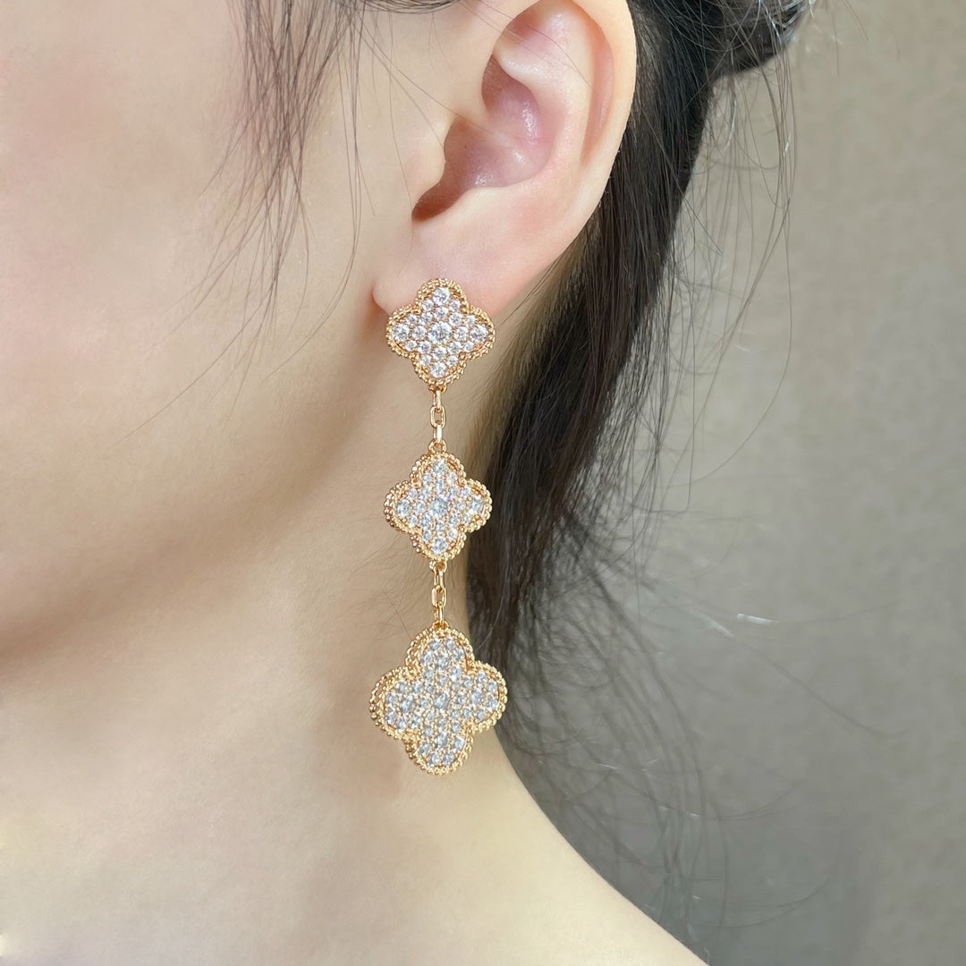 ¡®Glow Jewelry¡¯CLOVER 3 MOTIFS DIAMOND PAVED ROSE GOLD EARRINGS