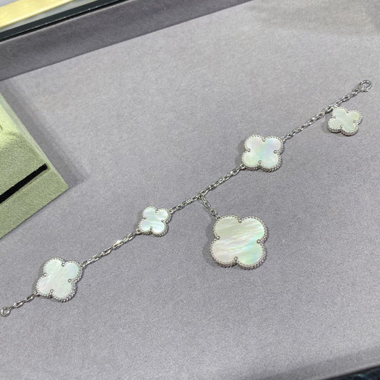 ¡®Glow Jewelry¡¯CLOVER 5 MOTIF WHITE MOP SILVER BRACELET