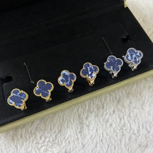 [Glow Jewelry]CLOVER PIETERSITE MEDIUM STUD EARRINGS