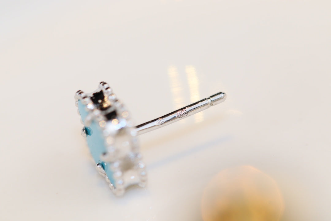 ¡®Glow Jewelry¡¯CLOVER MINI TURQUOISE SILVER STUD EARRINGS