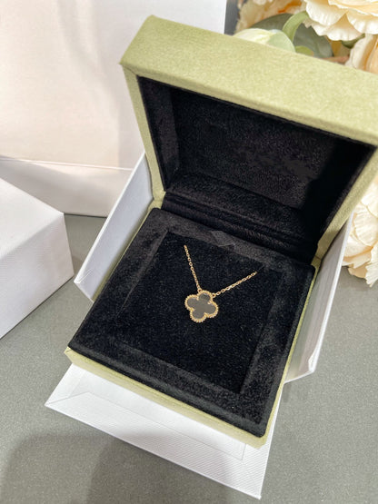 [Glow Jewelry]CLOVER ROCK CRYSTAL ROSE GOLD NECKLACE