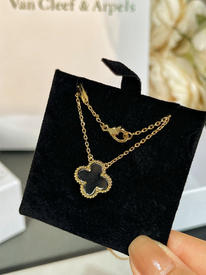 [Glow Jewelry]CLOVER ROCK CRYSTAL ROSE GOLD NECKLACE