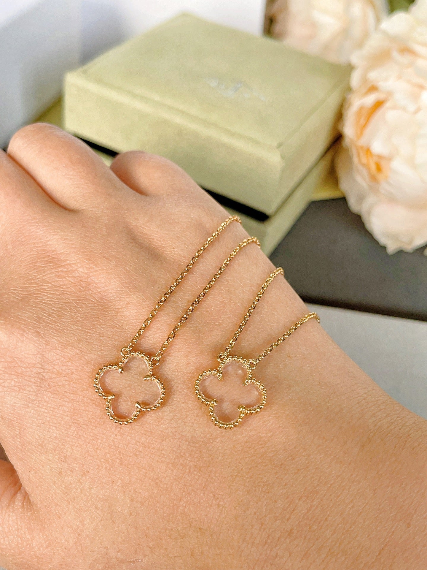 [Glow Jewelry]CLOVER ROCK CRYSTAL ROSE GOLD NECKLACE