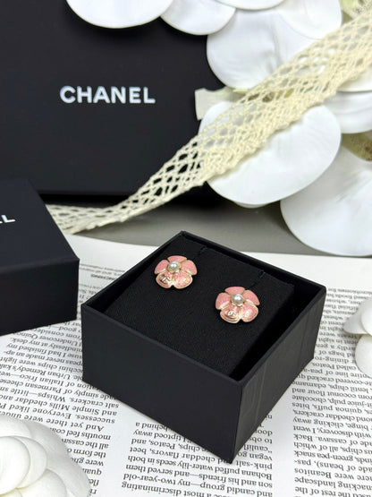 [Glow Jewelry]26C Pink Camellia Pearl Enamel Stud Earrings