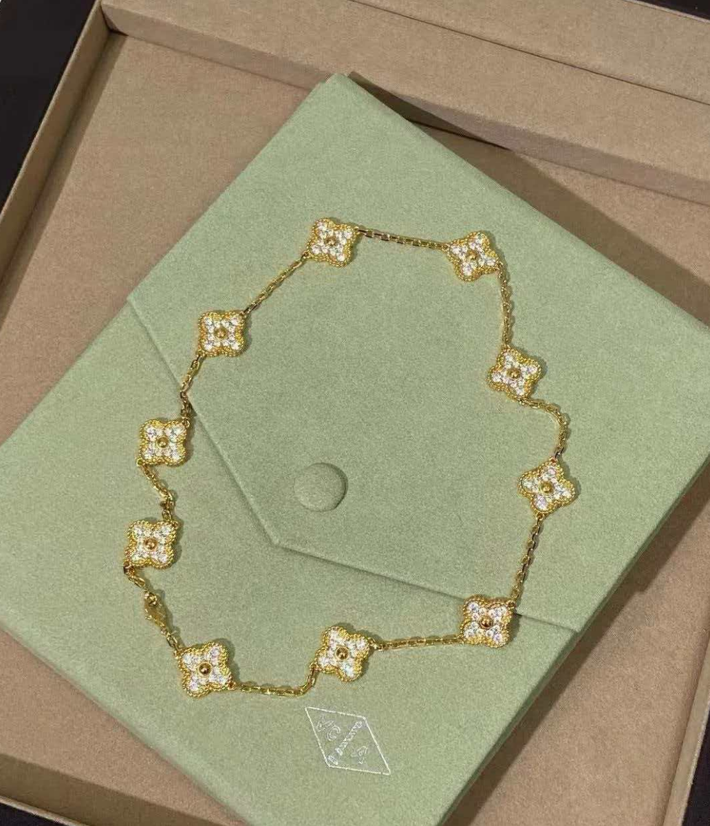 [Glow Jewelry Jewelry]CLOVER 10 MOTIFS  Gold Diamond  NECKLACE