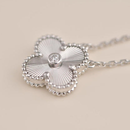 [Glow Jewelry]CLOVER  15MM DIAMOND LASER NECKLACE SILVER