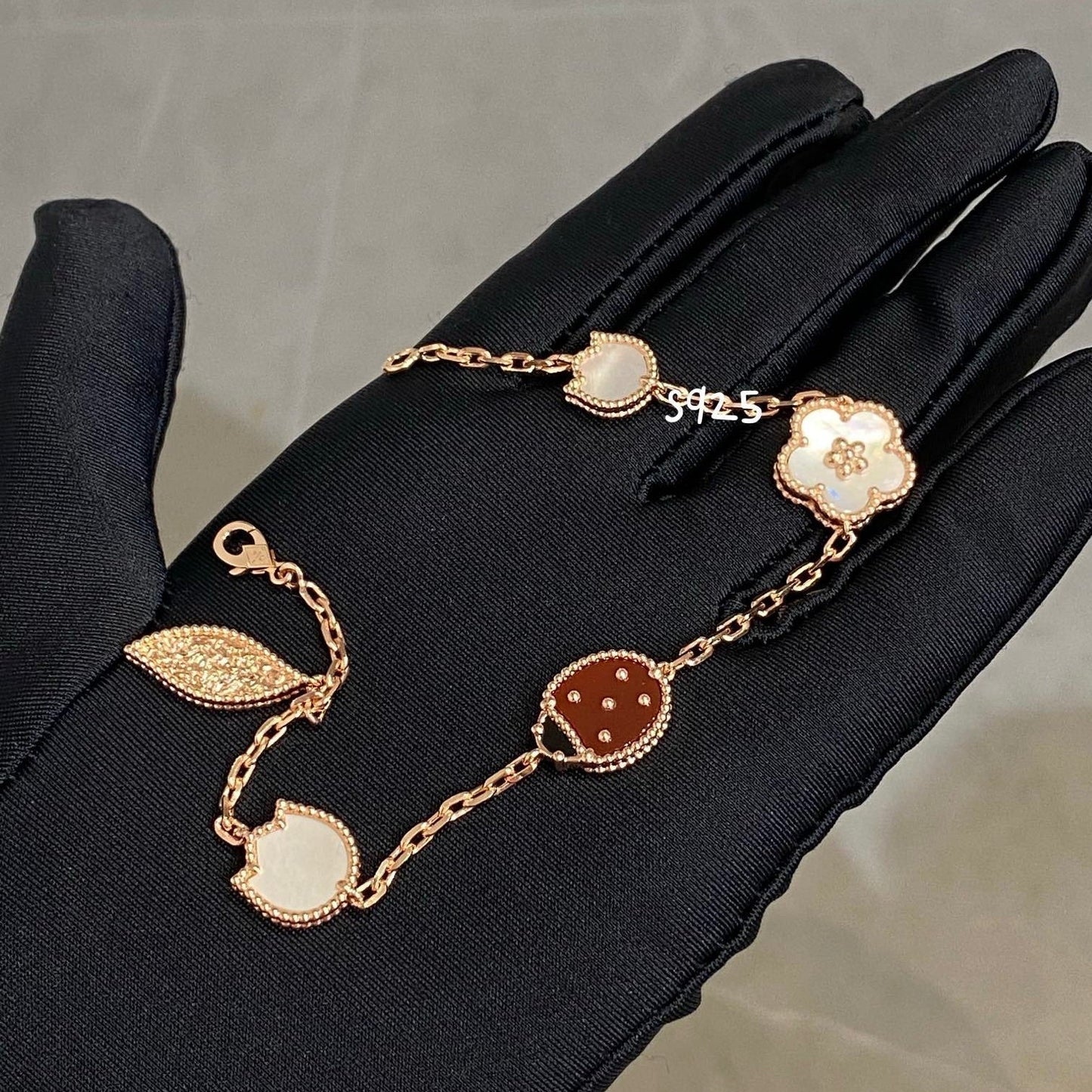 [Glow Jewelry]LUCKY SPRING 5 MOTIF BRACELET1