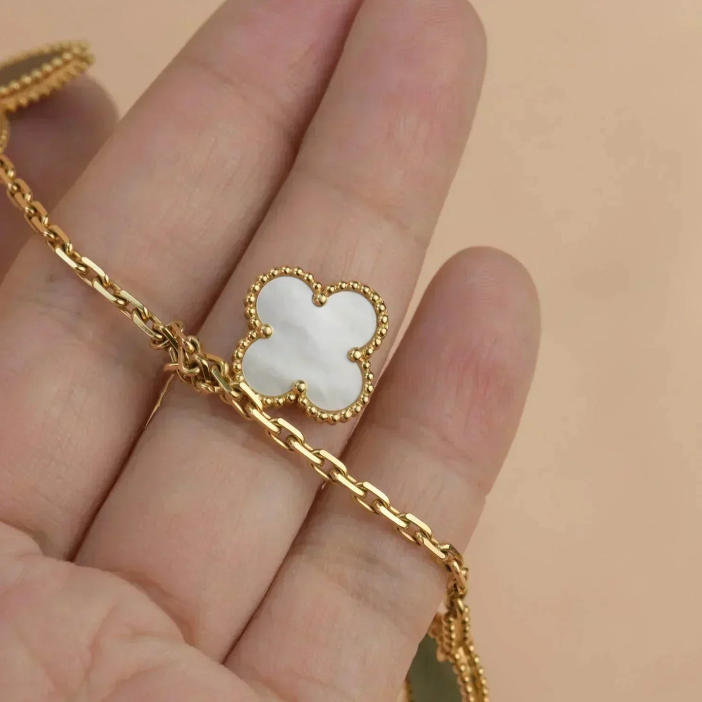 ¡®Glow Jewelry¡¯LUCKY SPRING 5 MOTIF GOLD BRACELET