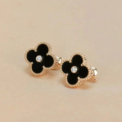 [Glow Jewelry]CLOVER MEDIUM 1 MOTIFS ONYX DIAMOND EARRINGS
