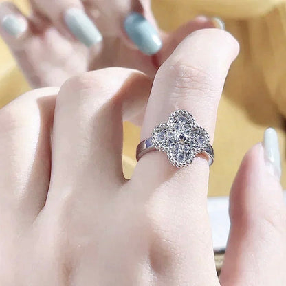 ¡®Glow Jewelry¡¯CLOVER DIAMOND RING