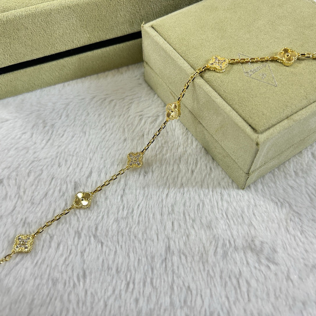 [Glow Jewelry]CLOVER 6 MOTIF DIAMOND LASER BRACELET
