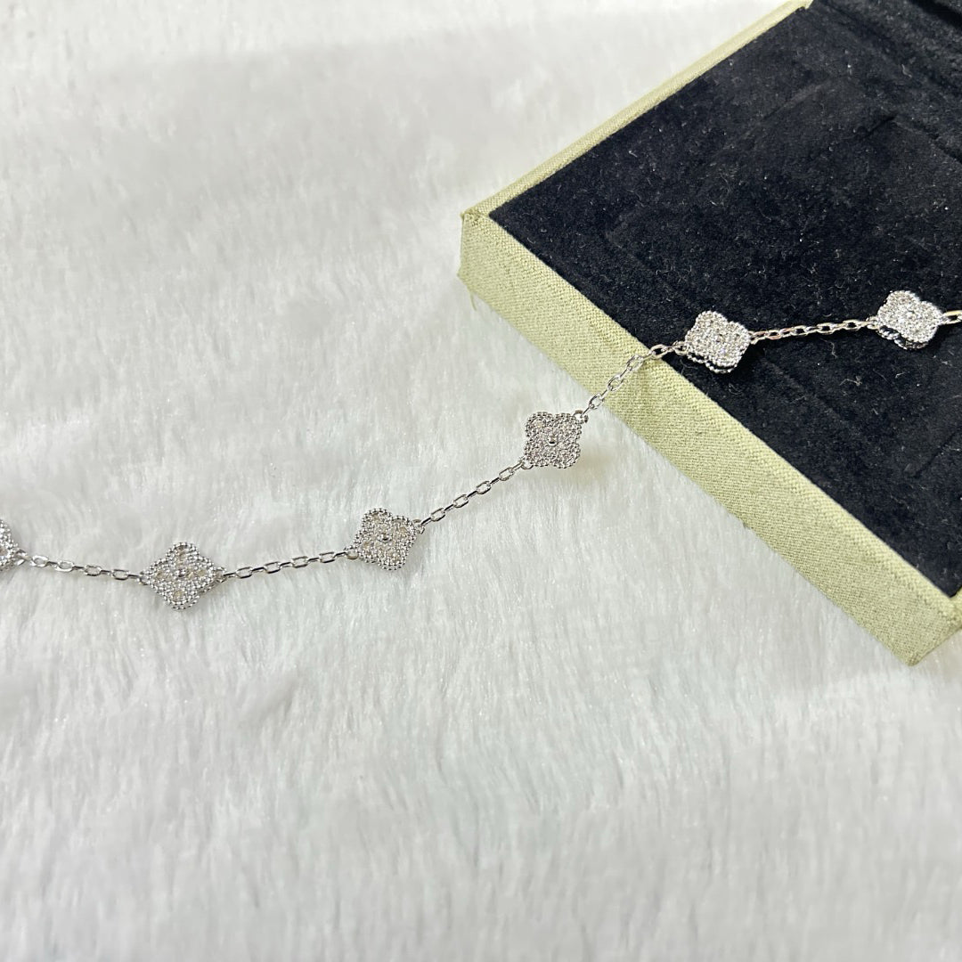 [Glow Jewelry]New CLOVER 6 MOTIF DIAMOND BRACELET