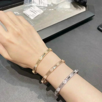[Glow Jewelry]CLOVER BRACELET 4MM DIAMONDS