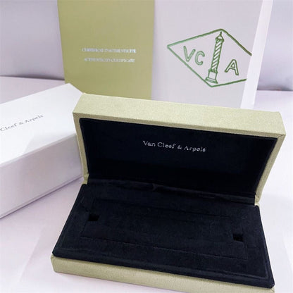 ¡®Glow Jewelry¡¯VA CLOVER BRACELET NECKLACE RING BOX GIFT BAG