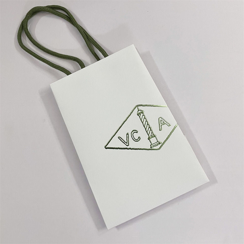 ¡®Glow Jewelry¡¯VA CLOVER BRACELET NECKLACE RING BOX GIFT BAG