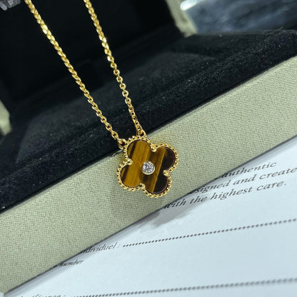 ¡®Glow Jewelry¡¯CLOVER 15MM DIAMOND AND YELLOW TIGER'S EYE AGATE necklace