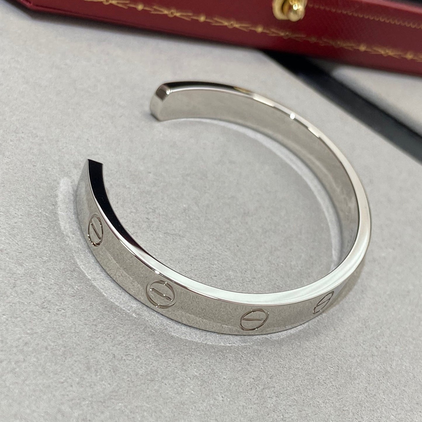 ¡®Glow Jewelry¡¯LOVE BRACELET 6.1MM 1 DIAMOND OPEN CUFF