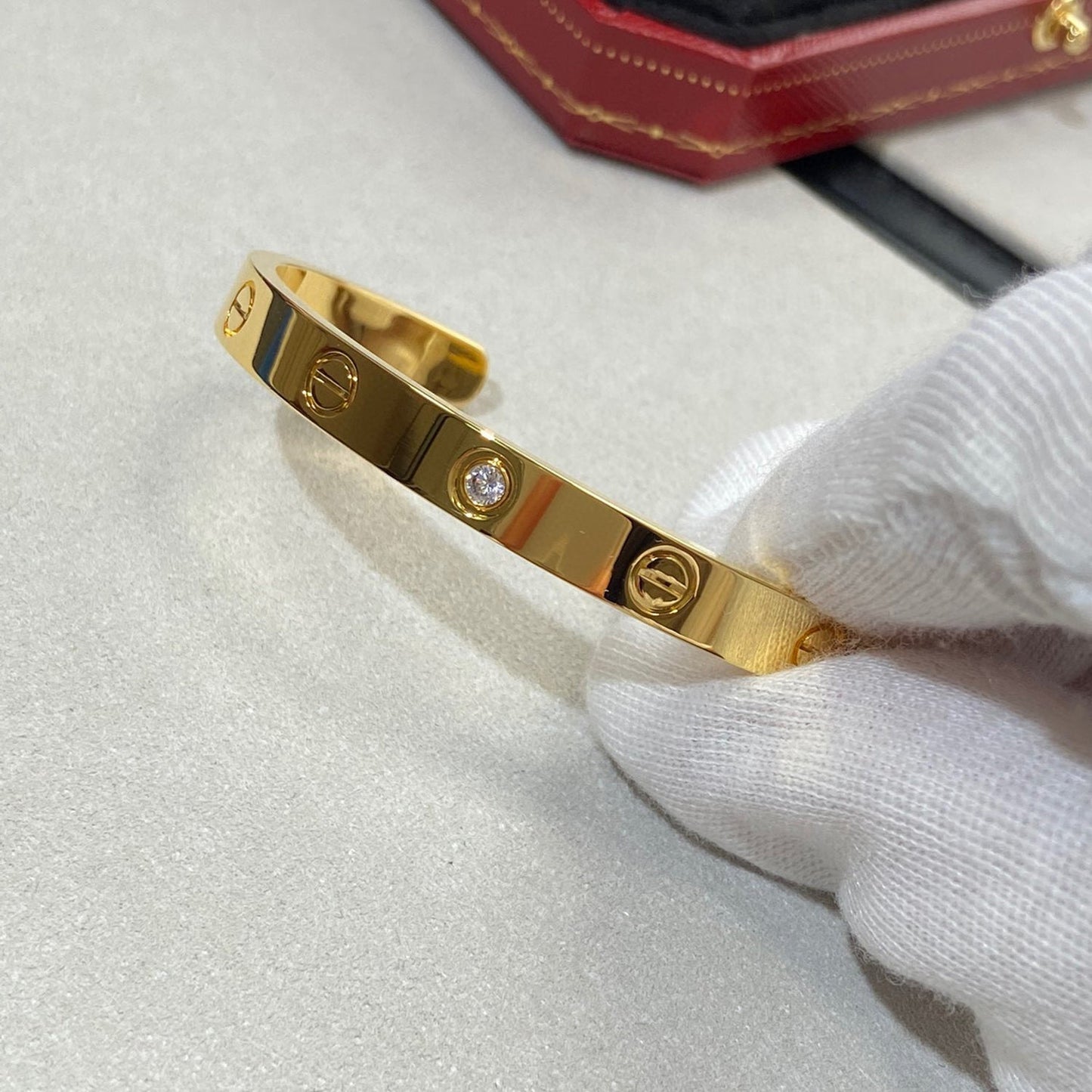 ¡®Glow Jewelry¡¯LOVE BRACELET 6.1MM 1 DIAMOND OPEN CUFF