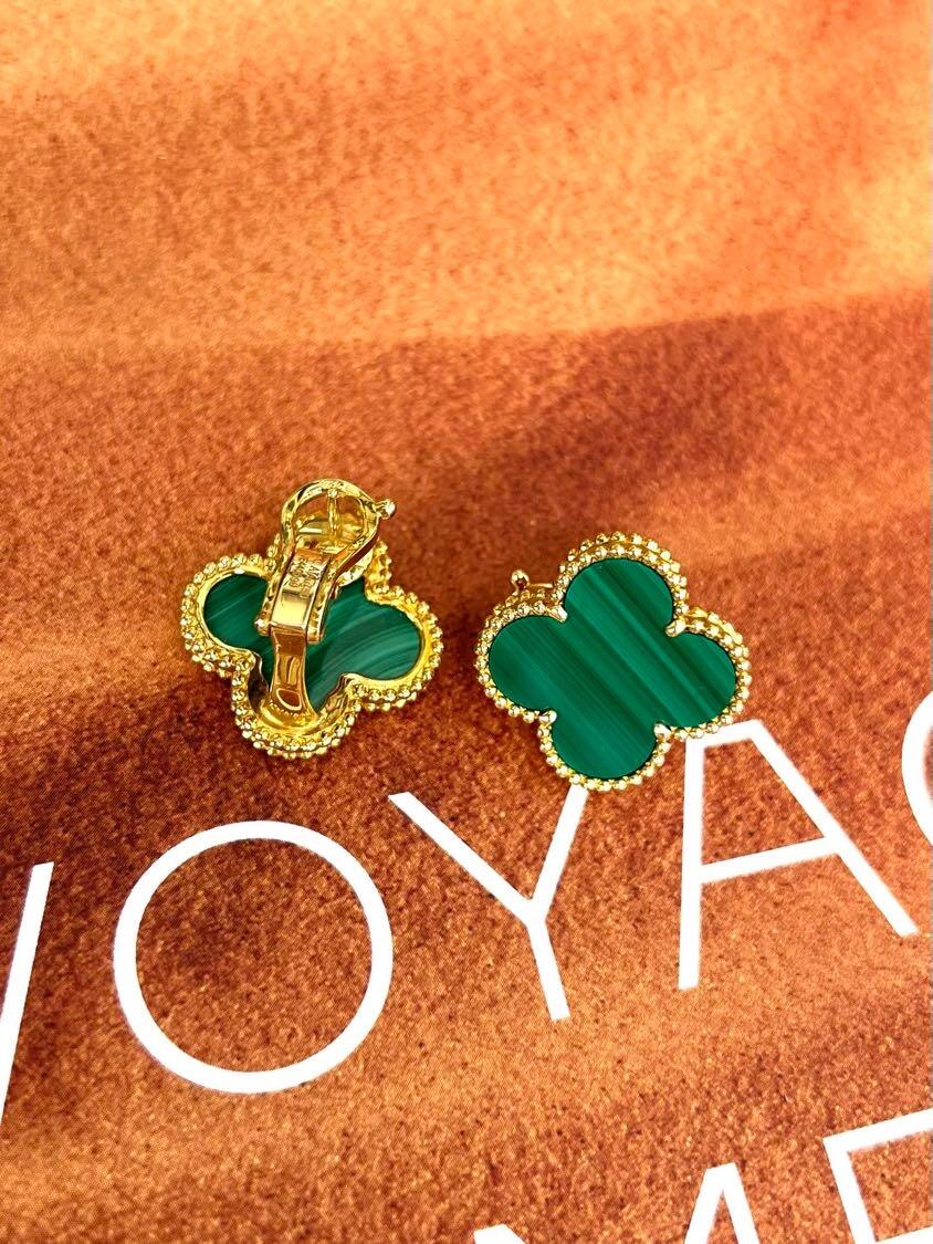 [Glow Jewelry] CLOVER LARGE (20mm) 1 MOTIV GRÜNLICHE PERLMUTT-OHRSTECKER