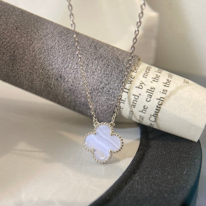¡®Glow Jewelry¡¯CLOVER 15MM BLUE CHALCEDONY NECKLACE SILVER