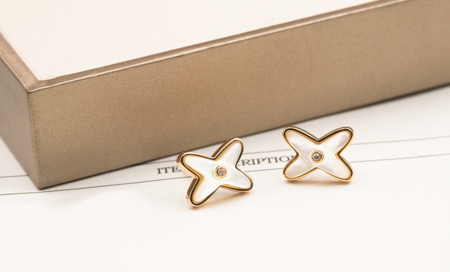 ¡®Glow Jewelry¡¯JEUX DE WHITE MOP PINK GOLD DIAMOND EARRINGS
