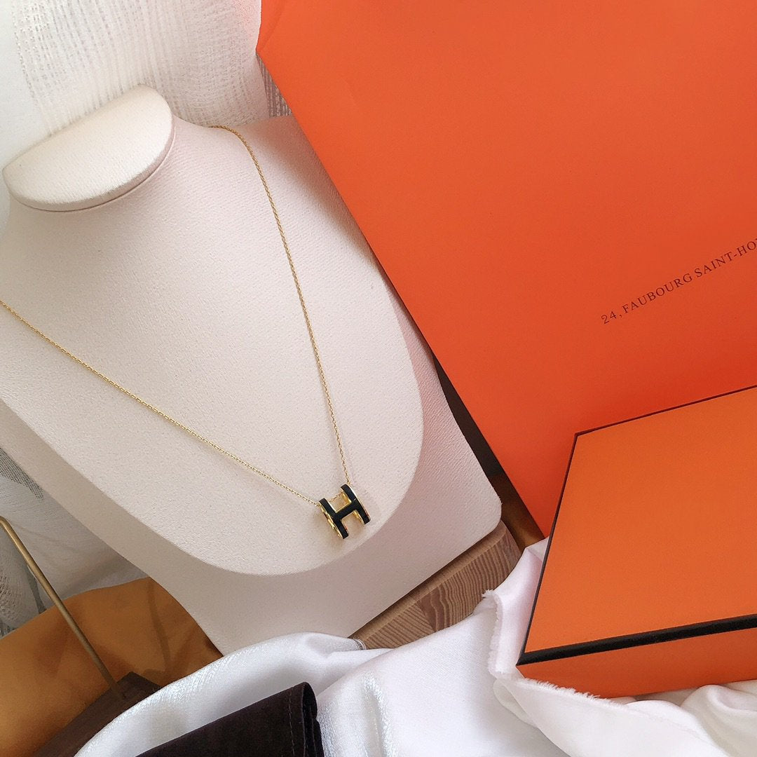¡®Glow Jewelry¡¯HM CLIC BLACK ENAMEL GOLD NECKLACE