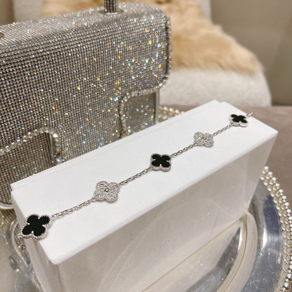 [Glow Jewelry]New CLOVER 5 MOTIF ONYXS BRACELET COLLECTION