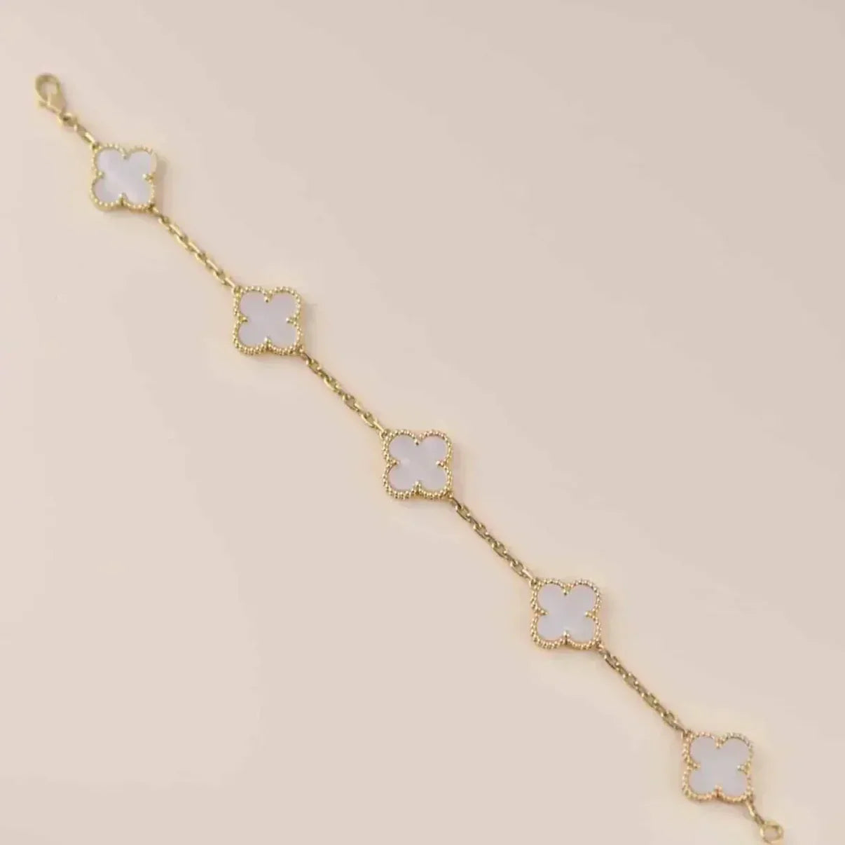[Glow Jewelry]New CLOVER WHITE PEARL MOP 5 MOTIF BRACELET COLLECTION
